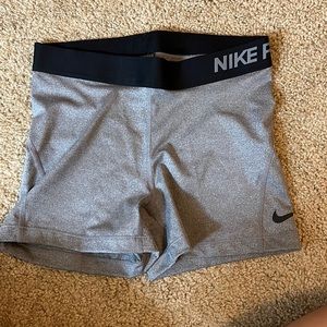NWOT Nike Pros